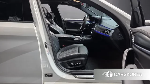 BMW 5 Series (G30) id 3586282 из Кореи 20