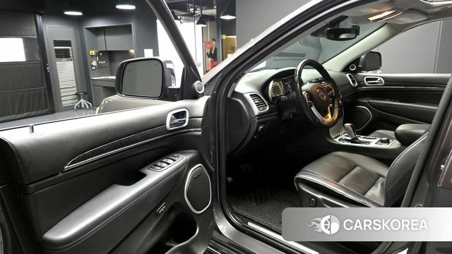 Jeep Grand Cherokee id 3892595 из Кореи 20