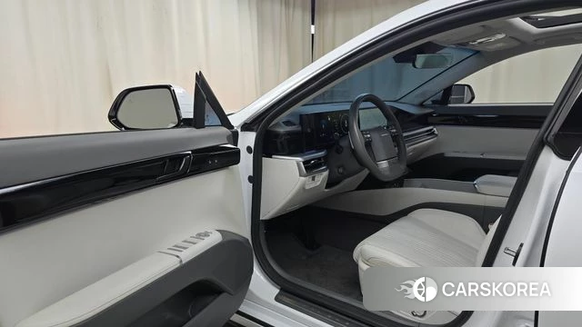 Hyundai Grandeur (GN7) id 3922129 из Кореи 20