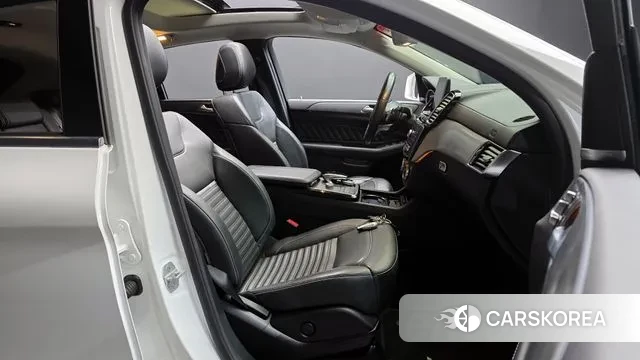 Mercedes-Benz GLE - Class W166 id 3779184 из Кореи 20