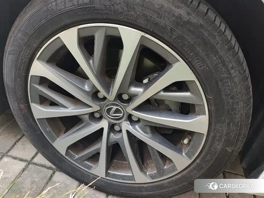 Lexus ES id 4629077 из Китая 16