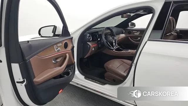 Mercedes-Benz E-Class W213 id 3639802 из Кореи 20
