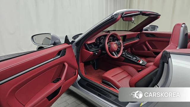 Porsche 911(992) id 4480872 из Кореи 32