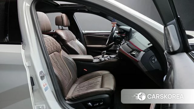 BMW 5 Series (G30) id 3877652 из Кореи 20