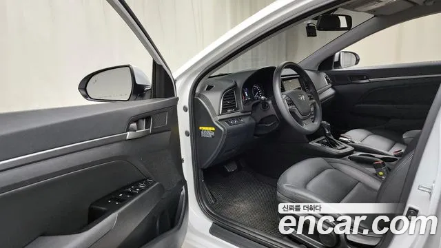 Hyundai Avante AD id 2680211 из Кореи 20