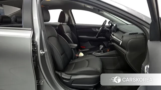 Kia Come New K3 id 3672566 из Кореи 20