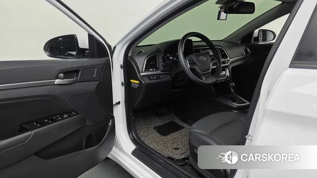 Hyundai Avante AD id 4520800 из Кореи 20