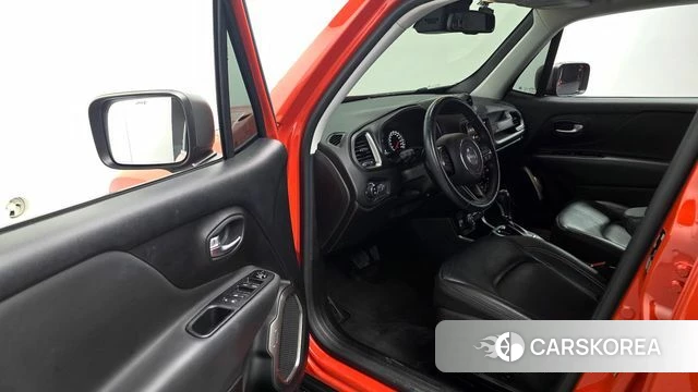 Jeep Renegade id 4895171 из Кореи 32