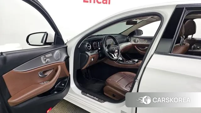 Mercedes-Benz E-Class W213 id 3748438 из Кореи 20