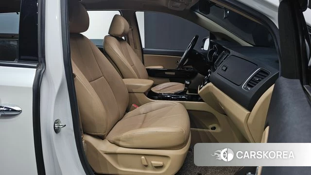 Kia The New Carnival id 4435805 из Кореи 33