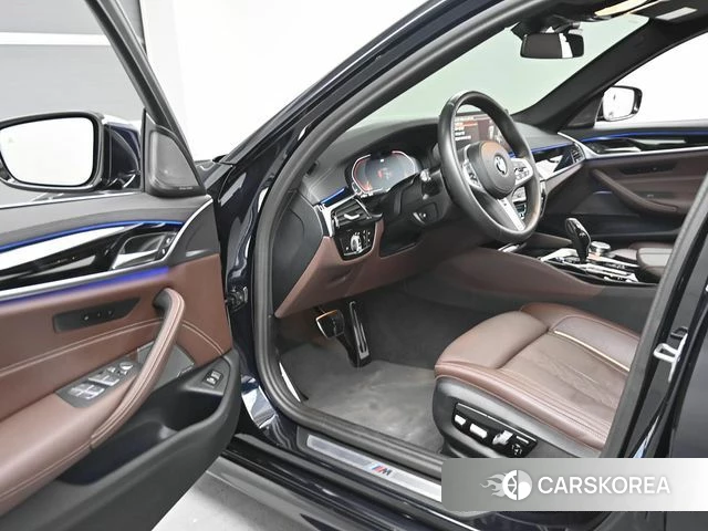 BMW 5 Series (G30) id 3858927 из Кореи 20