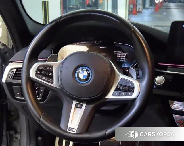 BMW 5 Series (G30) id 3053274 из Кореи 20