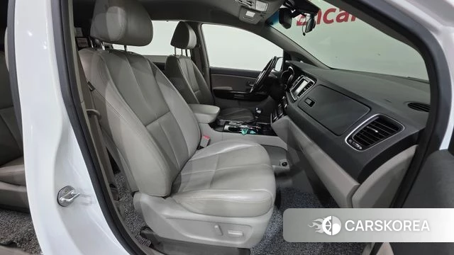 Kia The New Carnival id 4610352 из Кореи 20