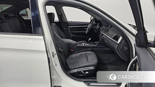 BMW 3 Series (F30) id 3698623 из Кореи 20