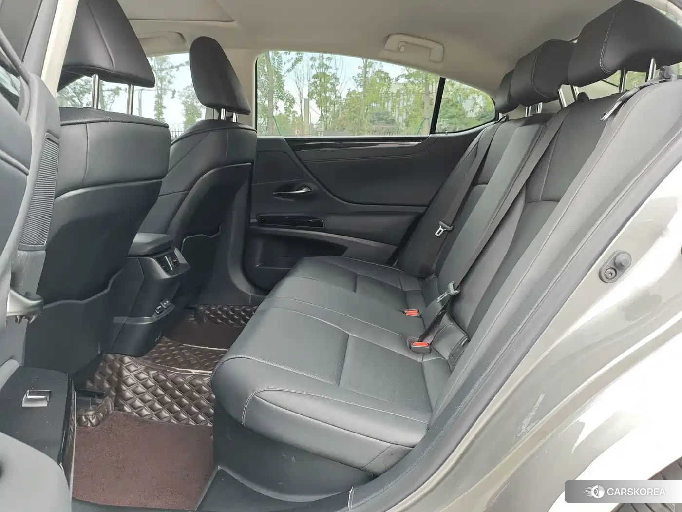Lexus ES id 4679604 из Китая 11