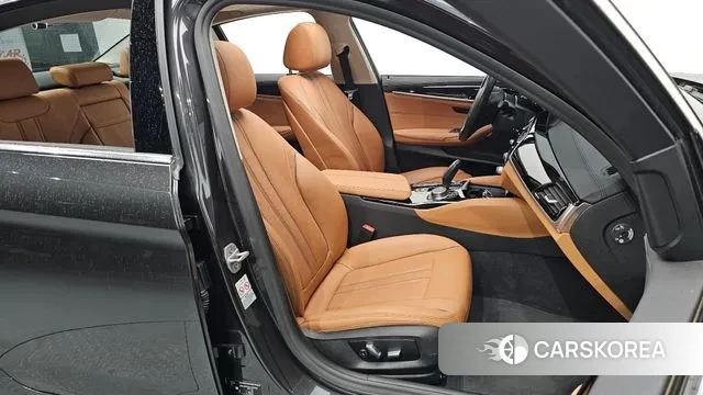 BMW 5 Series (G30) id 3484420 из Кореи 20