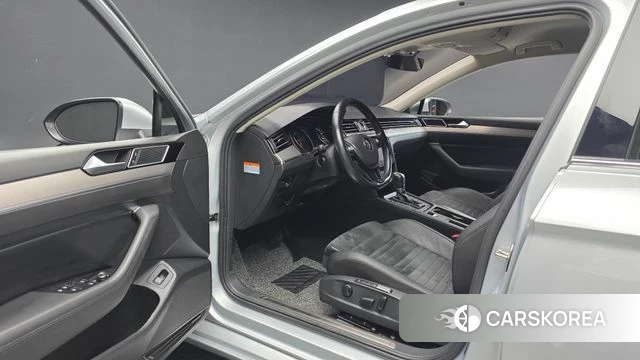Volkswagen Passat GT (B8) id 4865599 из Кореи 20