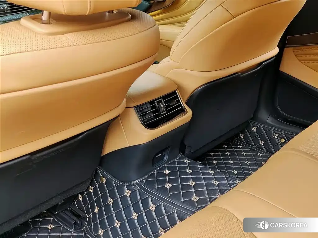 Lexus LS id 4600604 из Китая 10