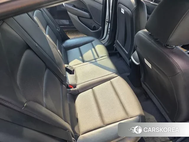 Hyundai Avante AD id 3413331 из Кореи 18