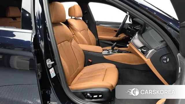 BMW 5 Series (G30) id 3739901 из Кореи 20