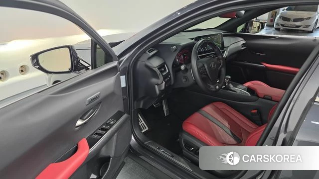 Lexus UX250h id 4360568 из Кореи 32