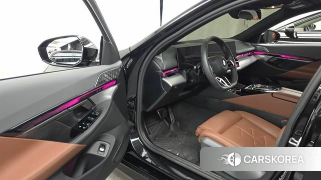 BMW 5 Series (G60) id 4940937 из Кореи 20
