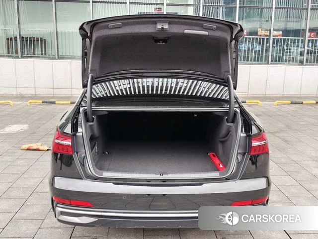 Audi A6L id 3939247 из Китая 19