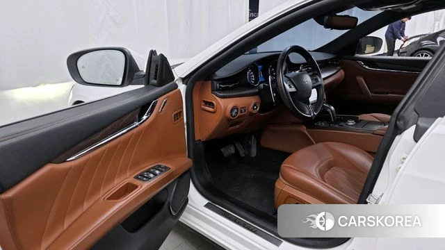 Maserati Quattroporte id 3904722 из Кореи 20