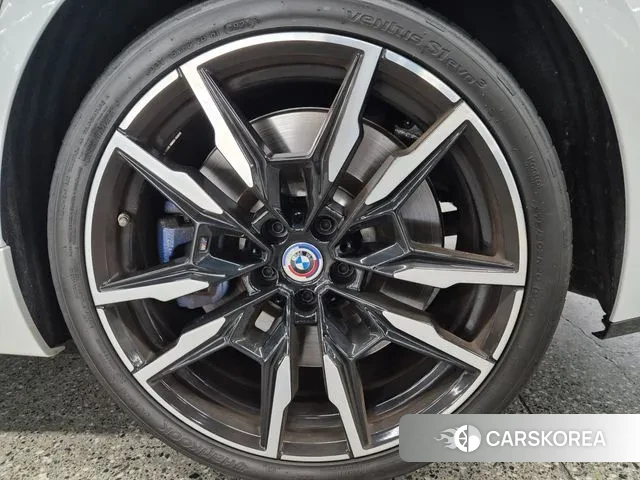 BMW 8 Series (G15) id 3236212 из Кореи 20