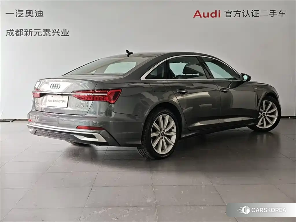 Audi A6L id 4600427 из Китая 16