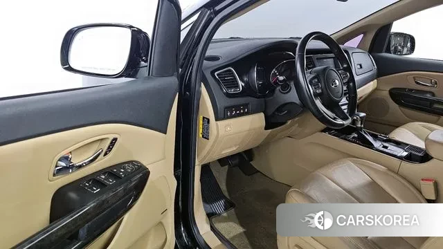 Kia The New Carnival id 3588209 из Кореи 20