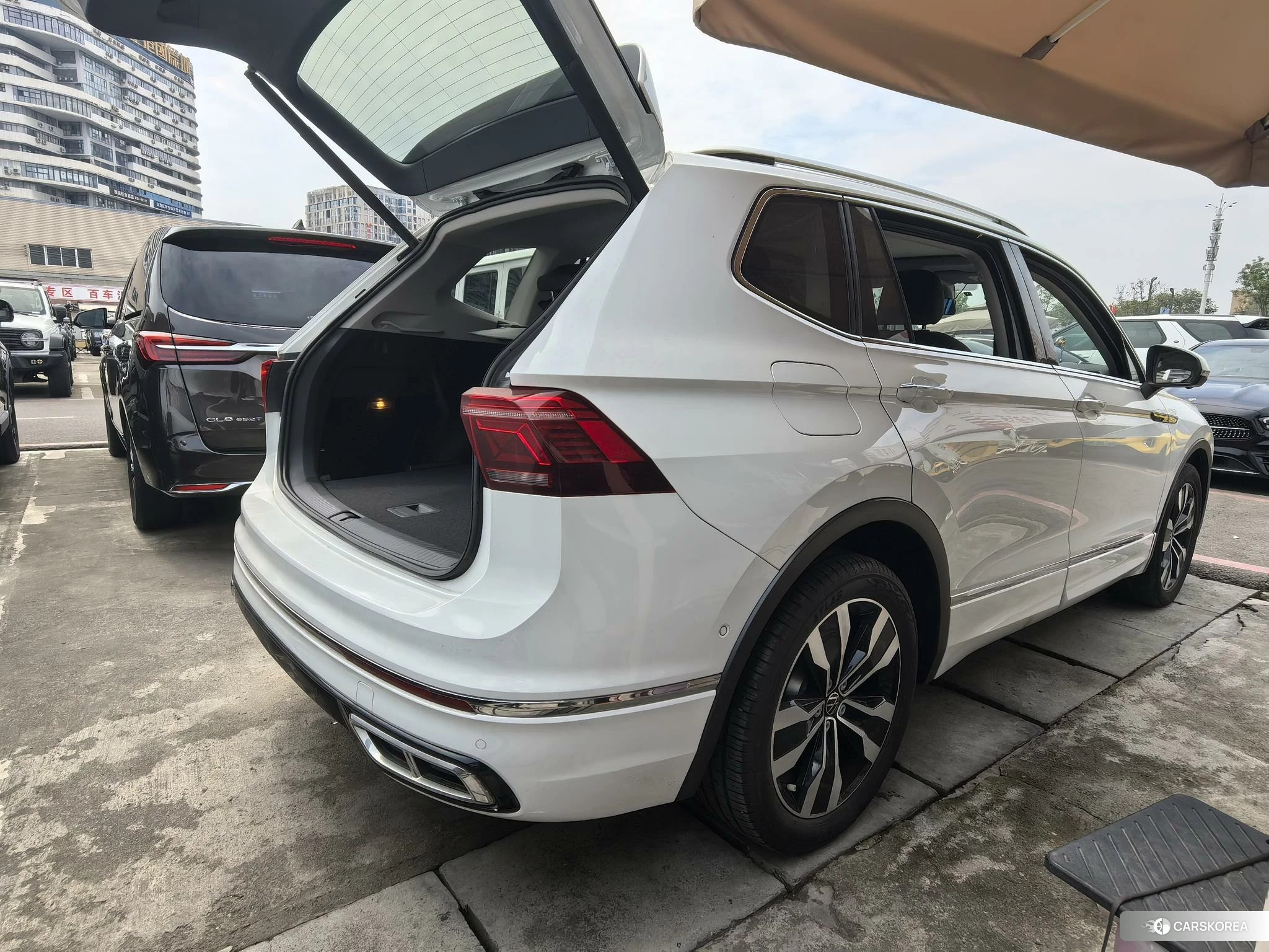 Volkswagen Tiguan L id 4440925 из Китая 10