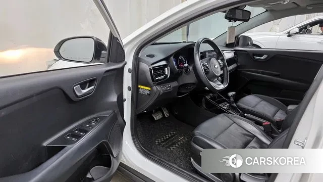 Kia Stonic id 3583359 из Кореи 20