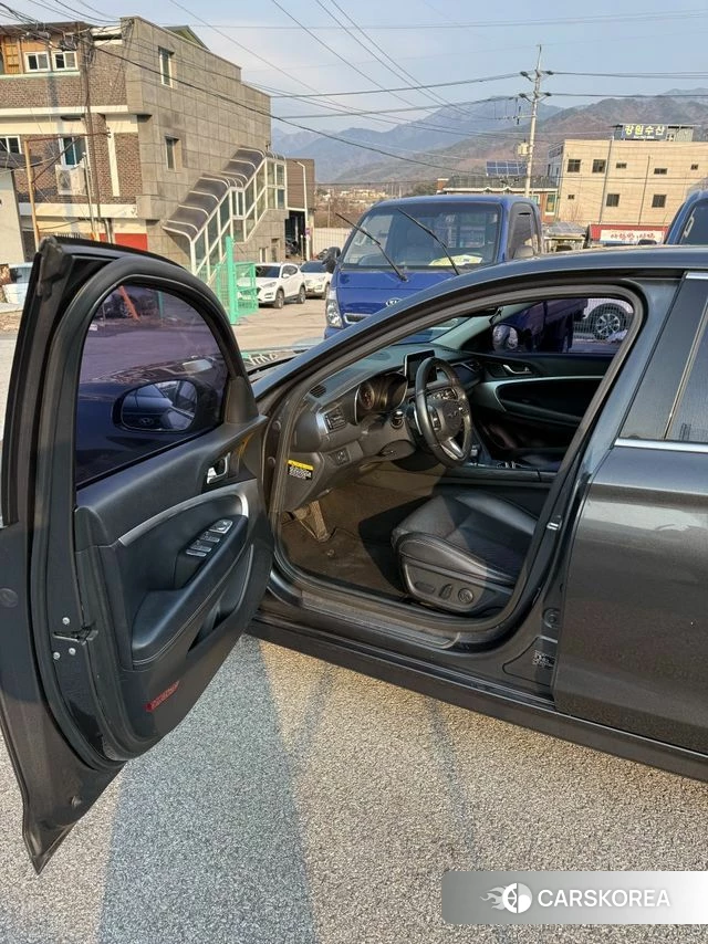 Genesis G70 id 3905539 из Кореи 12