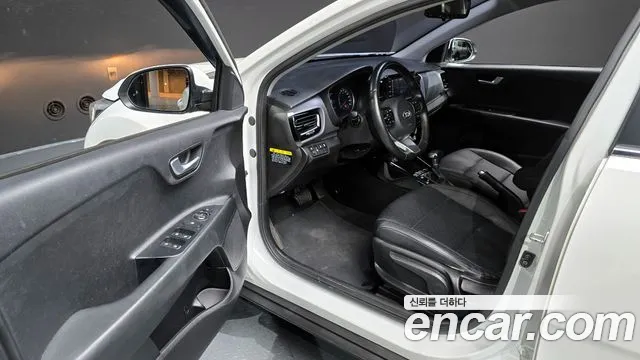 Kia Stonic id 2525701 из Кореи 20