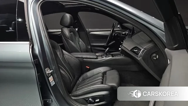 BMW 5 Series (G30) id 3494823 из Кореи 20