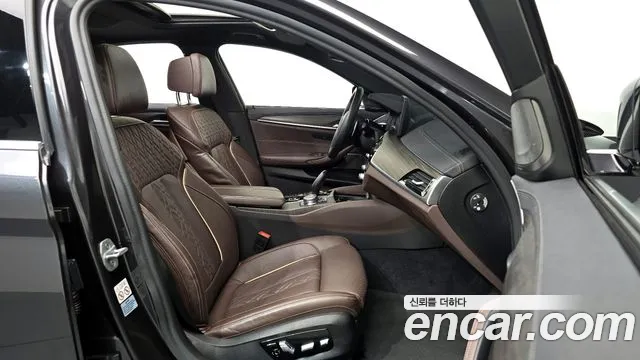 BMW 5 Series (G30) id 2671315 из Кореи 20