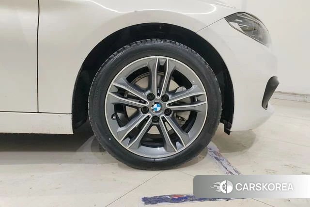 BMW 1 series id 3840999 из Китая 17