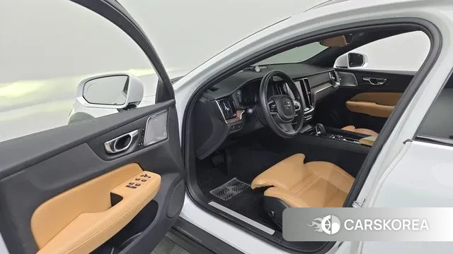 Volvo V60 Cross-Country 2nd Generation id 3771500 из Кореи 20