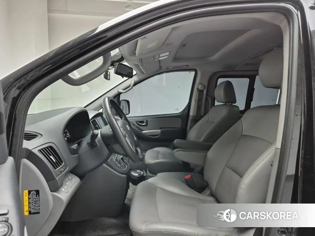 Hyundai The New Grand Starex id 3856565 из Кореи 19