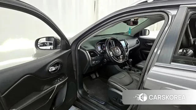 Jeep Cherokee (KL) id 3741929 из Кореи 20