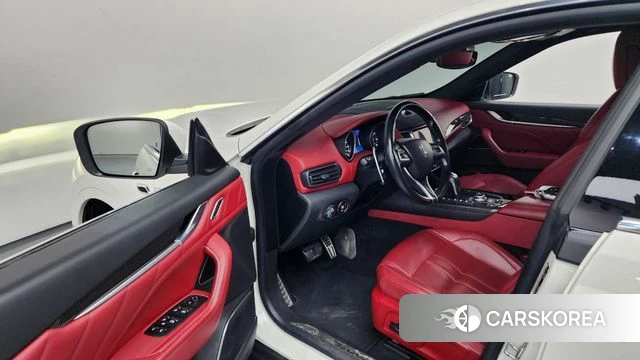 Maserati Levante id 4377186 из Кореи 37