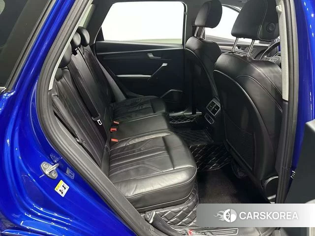 Audi Q5L id 4219875 из Китая 14