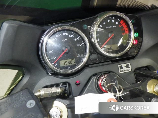 Kawasaki ZRX 1200 id 3950302 из Японии 36