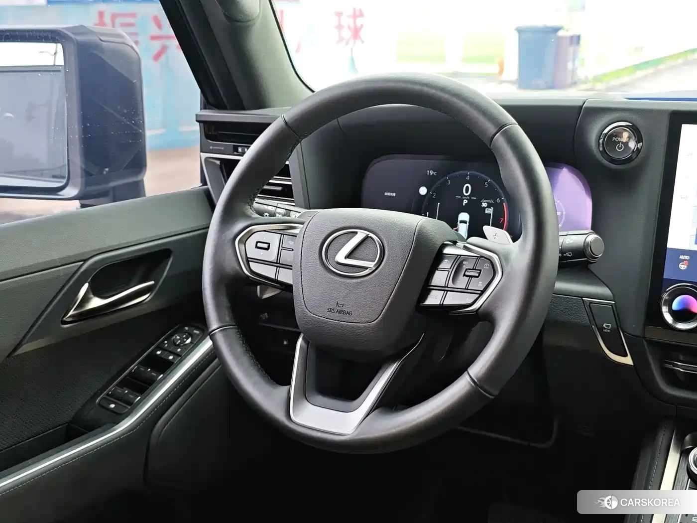 Lexus GX id 4600675 из Китая 26