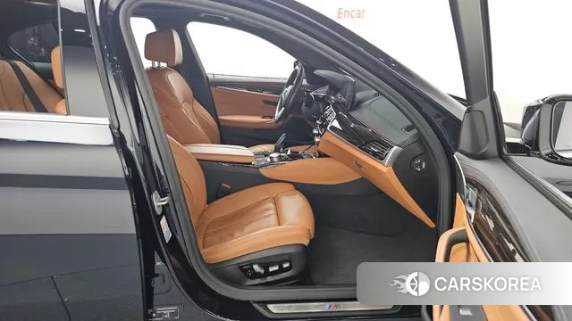 BMW 5 Series (G30) id 3587397 из Кореи 20