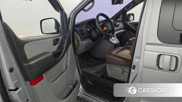 Hyundai The New Grand Starex id 4587533 из Кореи 34