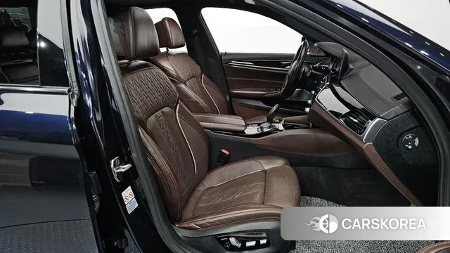 BMW 5 Series (G30) id 3557761 из Кореи 20