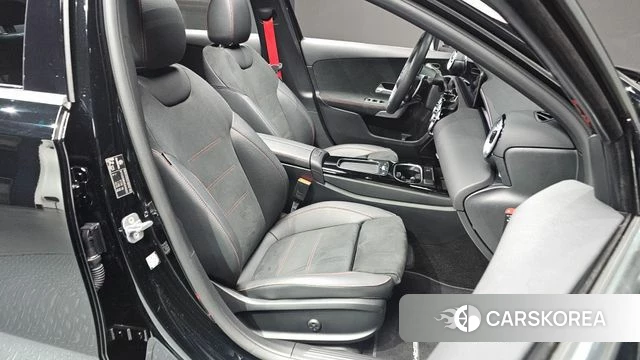 Mercedes-Benz A-Class W177 id 3850326 из Кореи 20