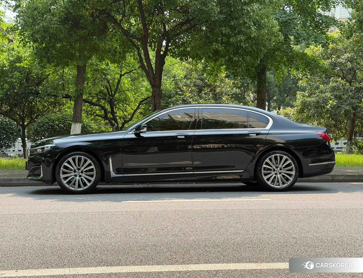 BMW 7 series id 4515046 из Китая 26